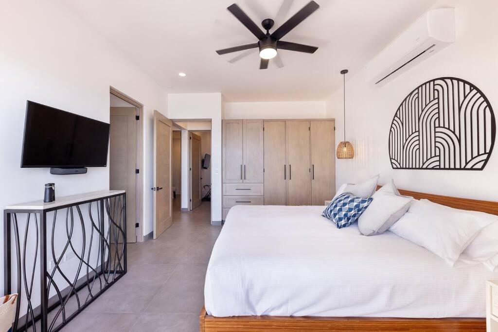 The Cove At Cerritos Aparthotel San Carlos  Exterior photo